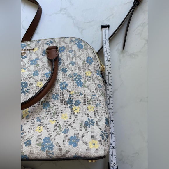 Michael Kors Cindy Vanilla Dome Satchel Purse Floral Print Blue Yellow Leather - Picture 12 of 17